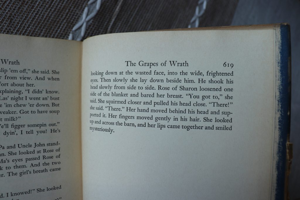 La prima edizione di The Grapes of Wrath - La pagina conclusiva.